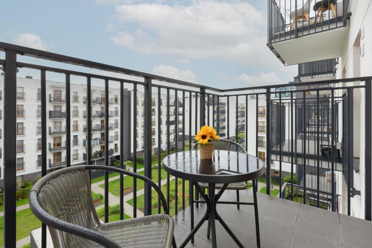 Cozy Apartment With Parking Bakalarska By Noclegi Renters Varşova Dış mekan fotoğraf
